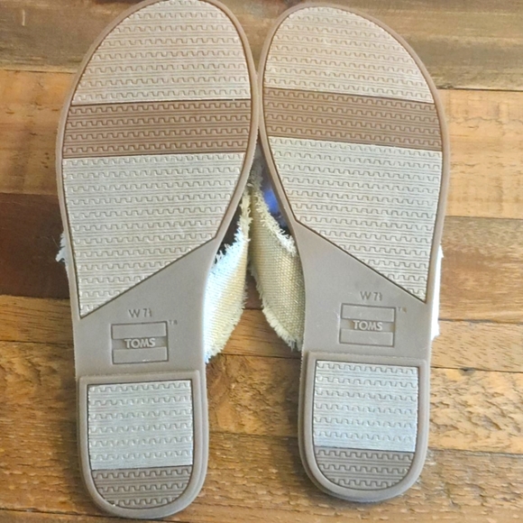 Toms Sandals - Picture 4 of 6